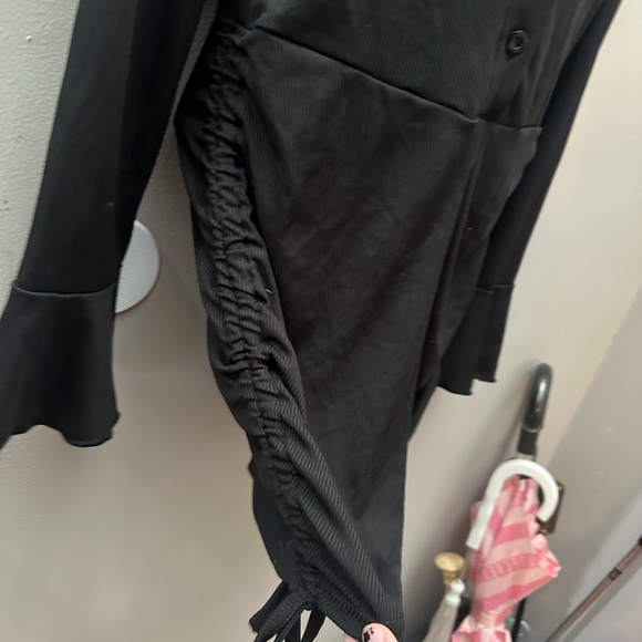 Elegant Black Women's Romper Shein Bell Sleeves Large Plain Casual - Picture 3 of 5